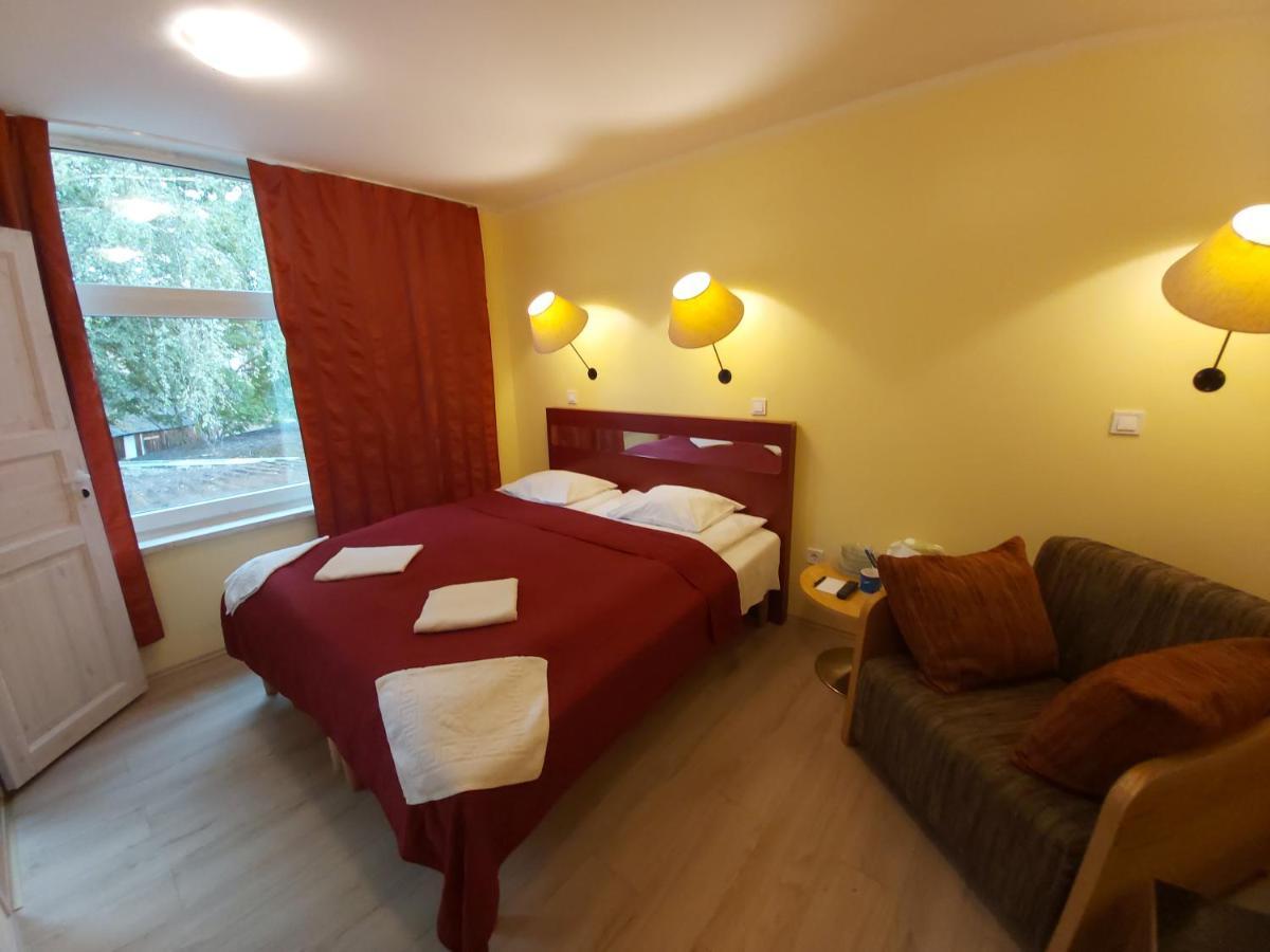 Viva Nord Hotel Tallin Exterior foto